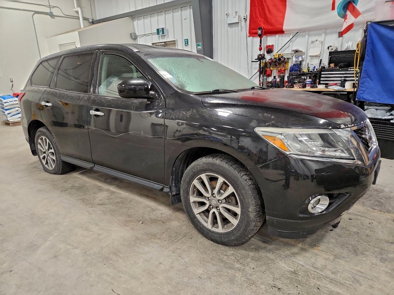 2013 NISSAN PATHFINDER S photo 4