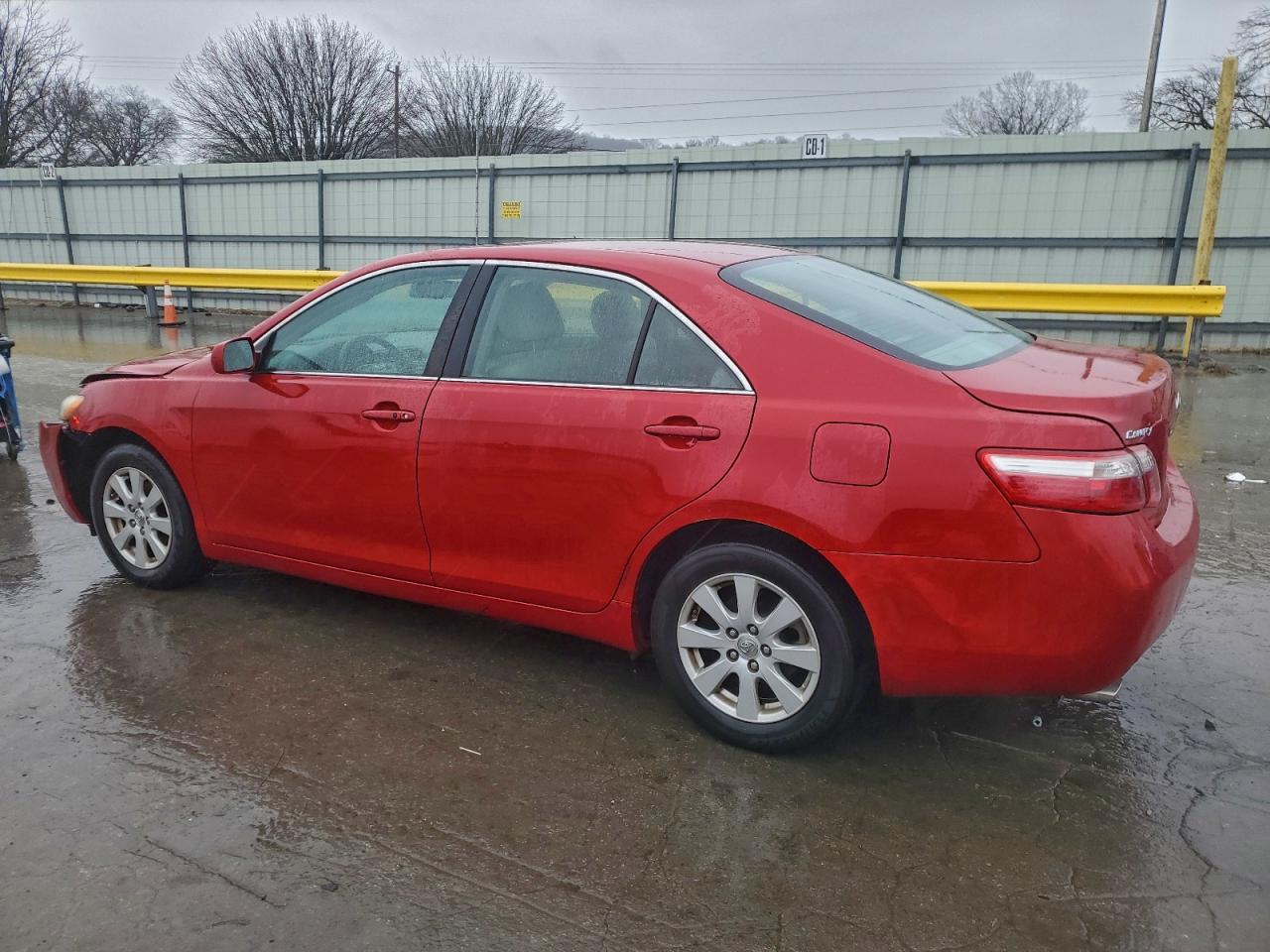 2009 TOYOTA CAMRY SE photo 2