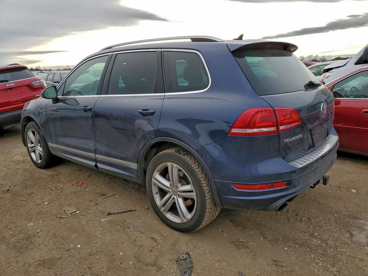 2014 VOLKSWAGEN TOUAREG V6 photo 3