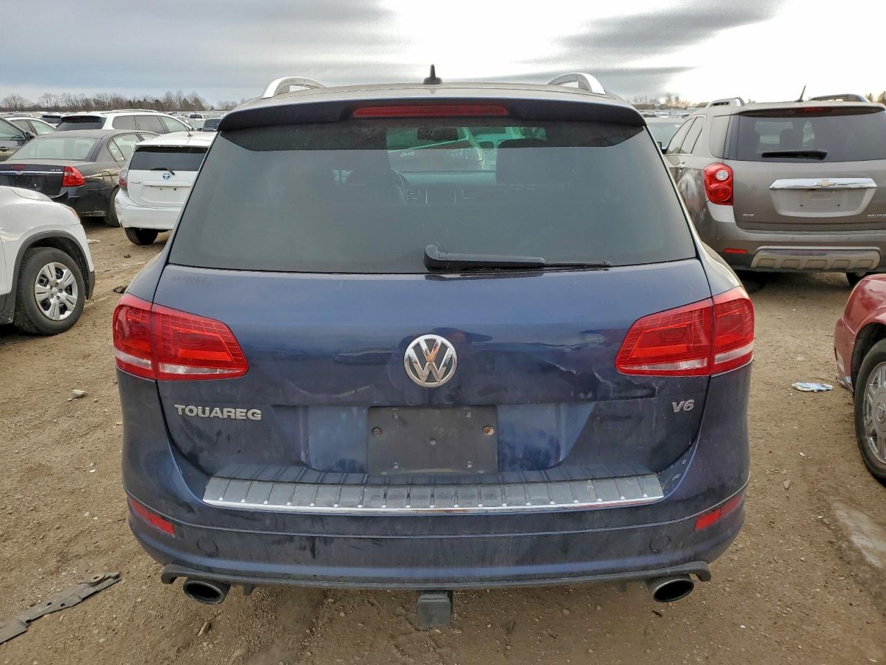 2014 VOLKSWAGEN TOUAREG V6 photo 11