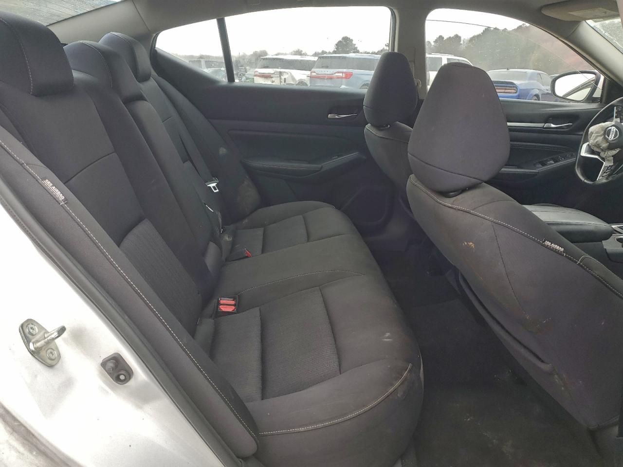 2019 NISSAN ALTIMA SV photo 10