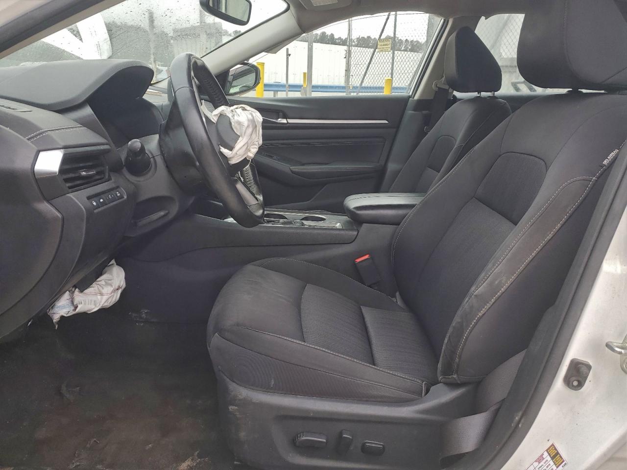 2019 NISSAN ALTIMA SV photo 7