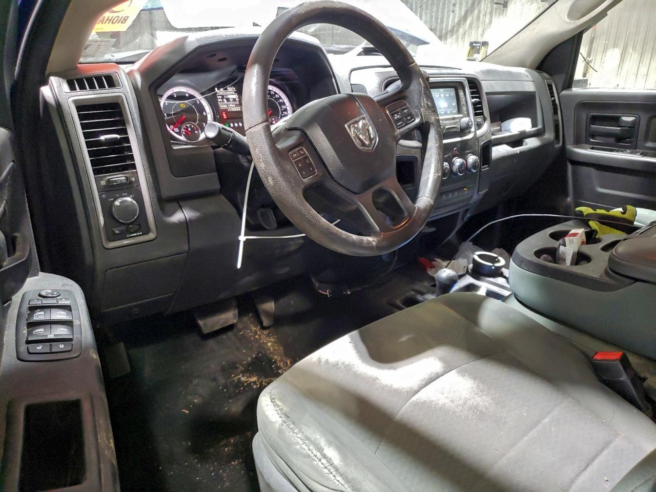 2017 RAM 2500 ST photo 8