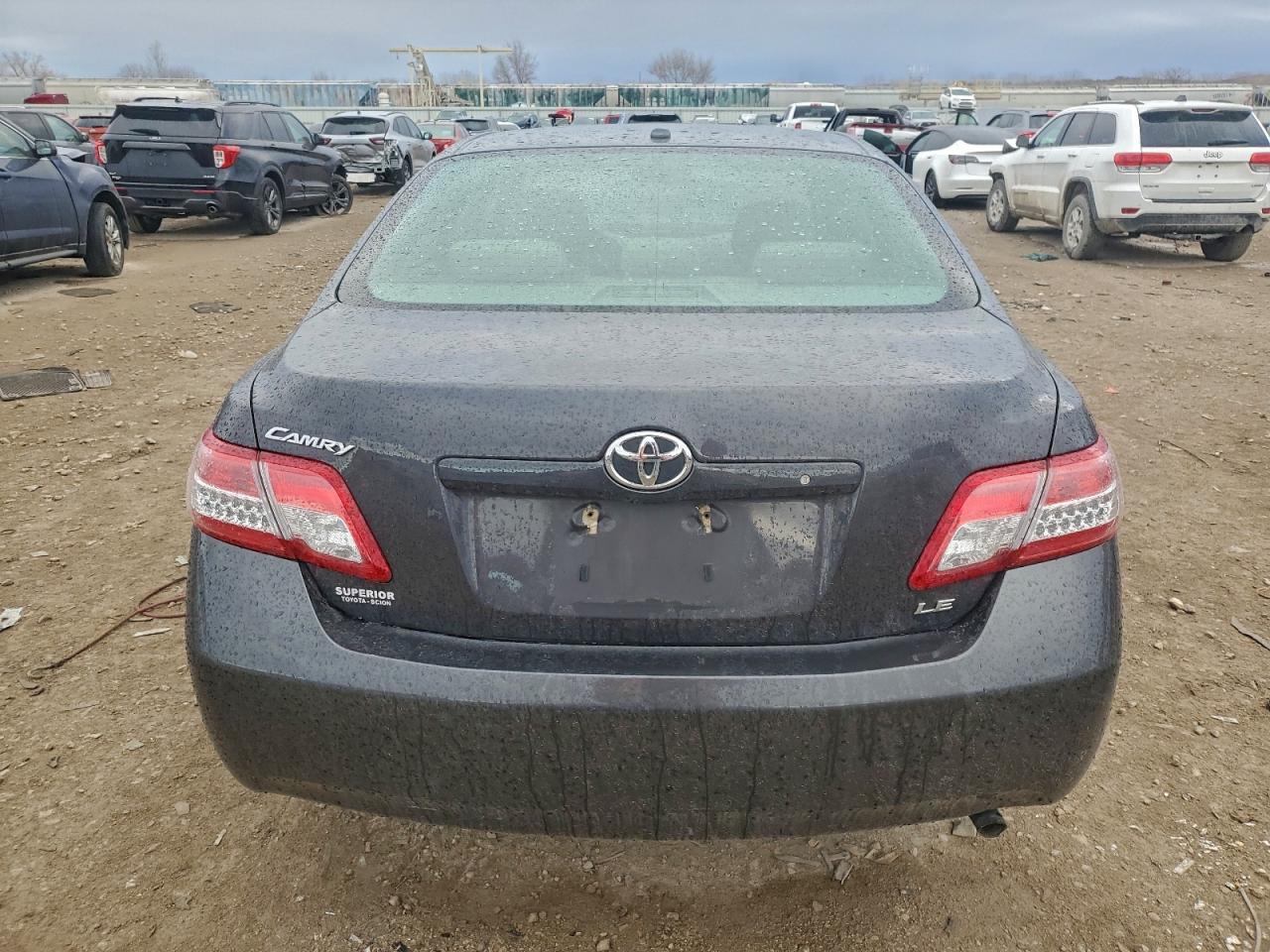 2011 TOYOTA CAMRY BASE photo 5