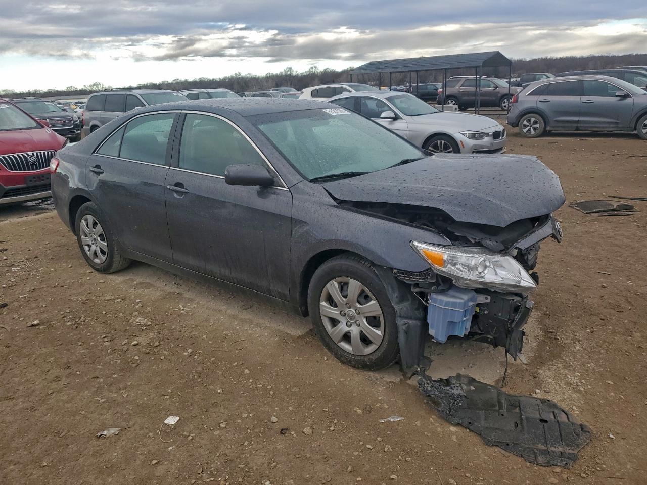2011 TOYOTA CAMRY BASE photo 3