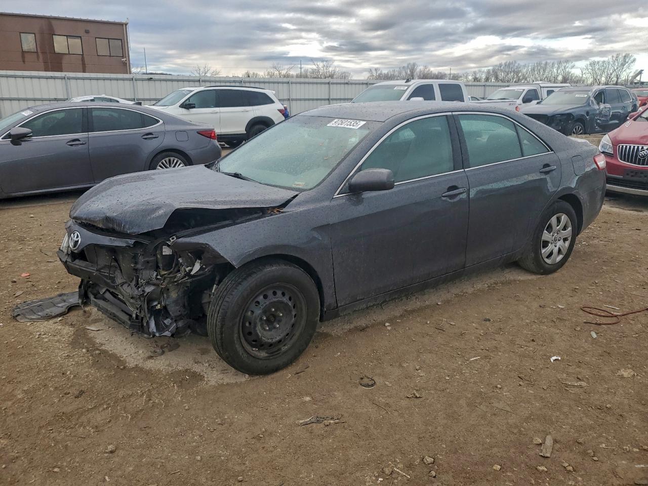2011 TOYOTA CAMRY