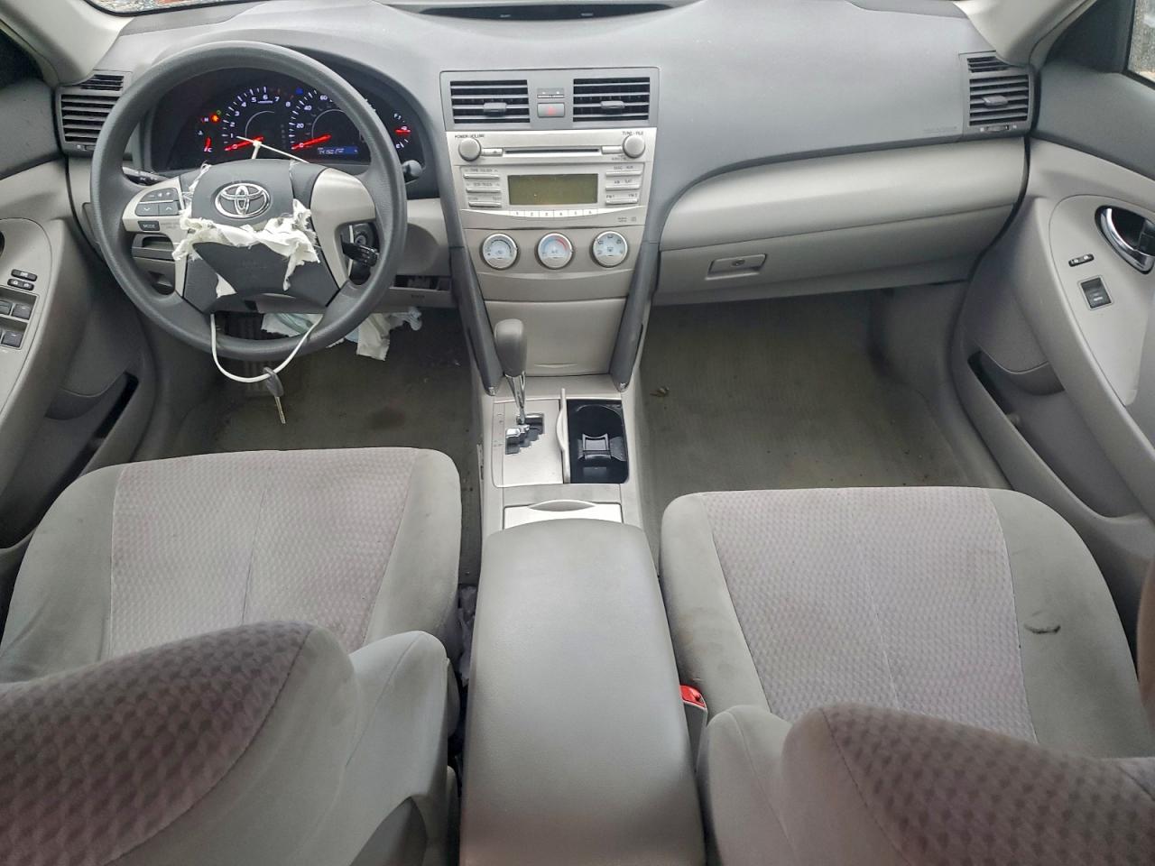 2011 TOYOTA CAMRY BASE photo 7