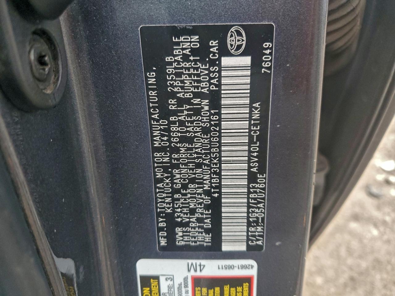2011 TOYOTA CAMRY BASE photo 11