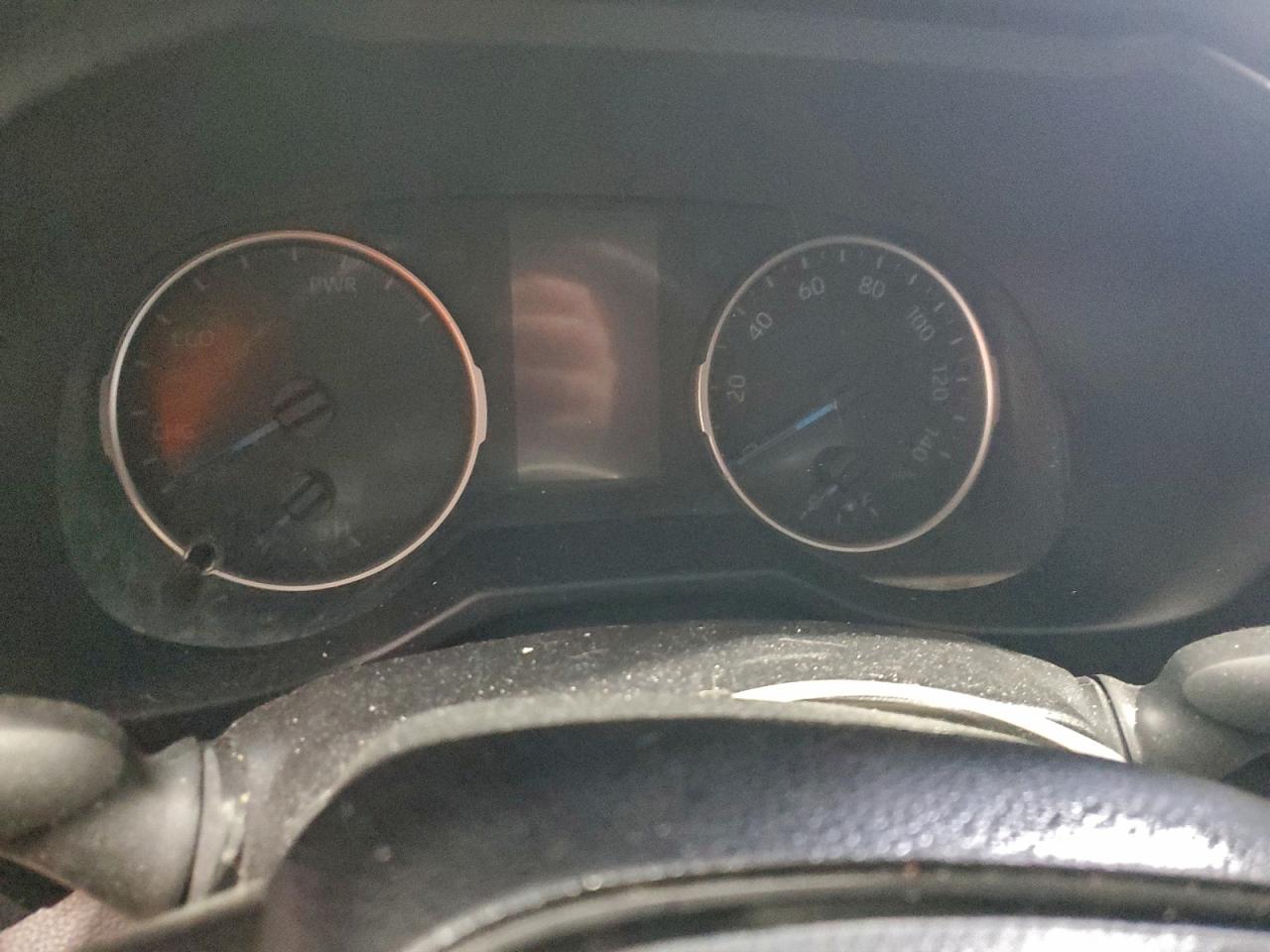 2021 TOYOTA RAV4 LE photo 9
