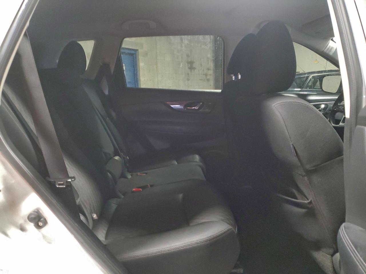 2017 NISSAN ROGUE S photo 10