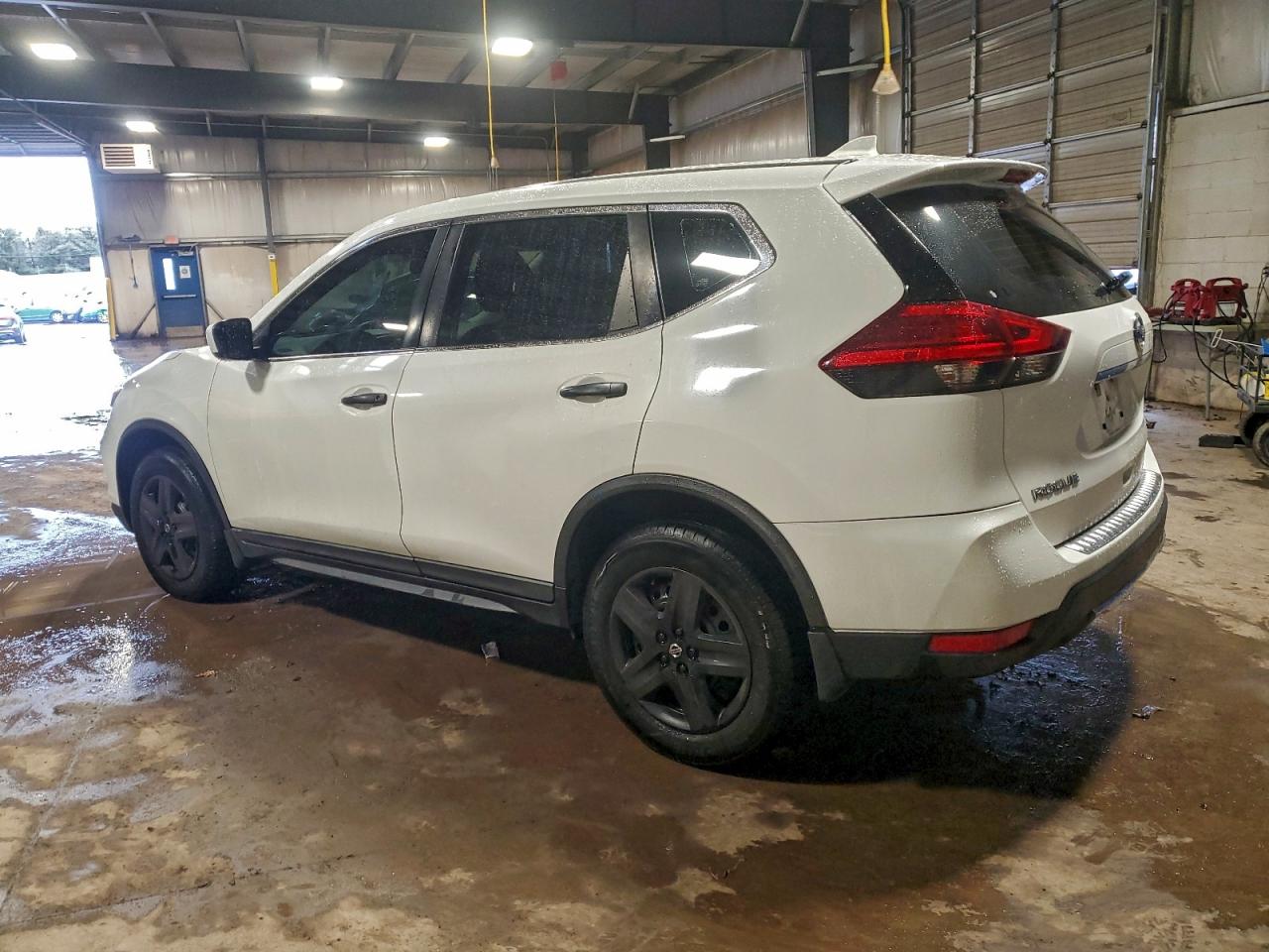 2017 NISSAN ROGUE S photo 2