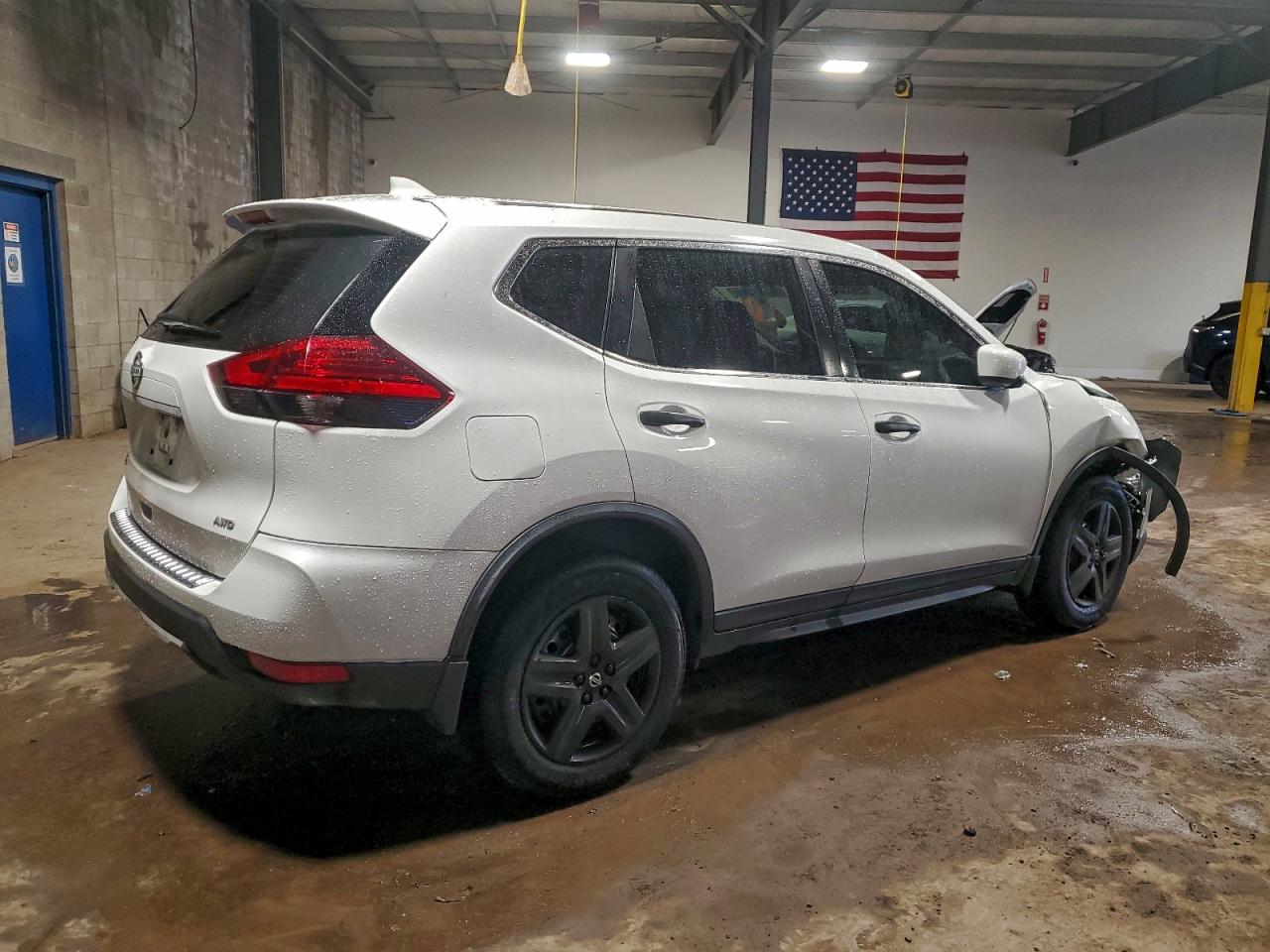 2017 NISSAN ROGUE S photo 3