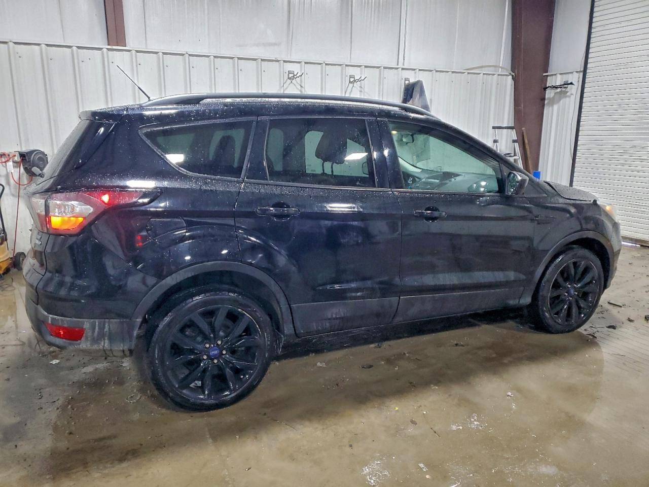 2017 FORD ESCAPE SE photo 3