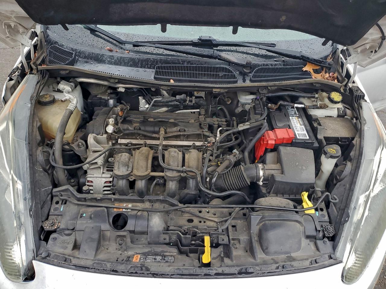 2015 FORD FIESTA SE photo 11