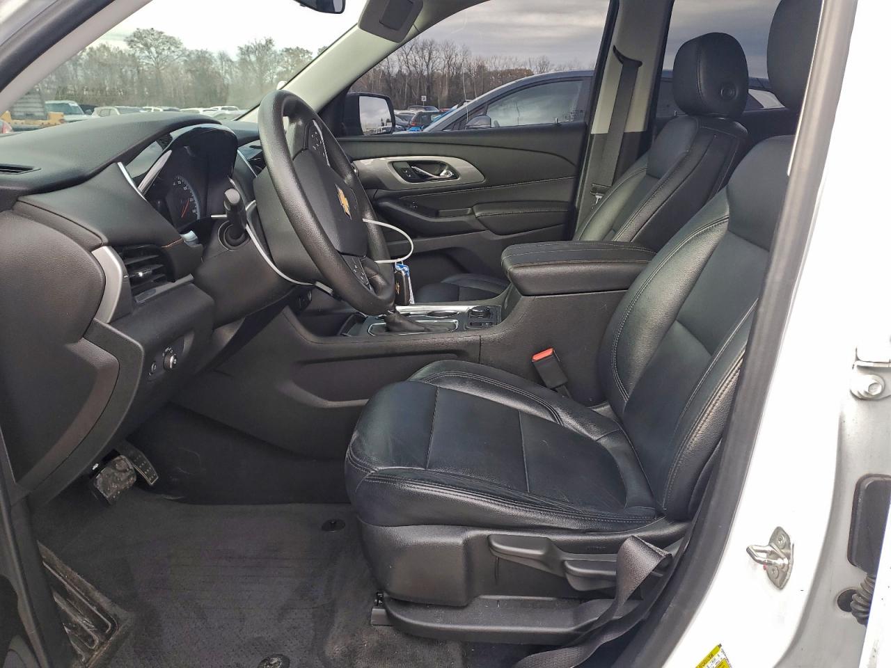 2019 CHEVROLET TRAVERSE LS photo 7