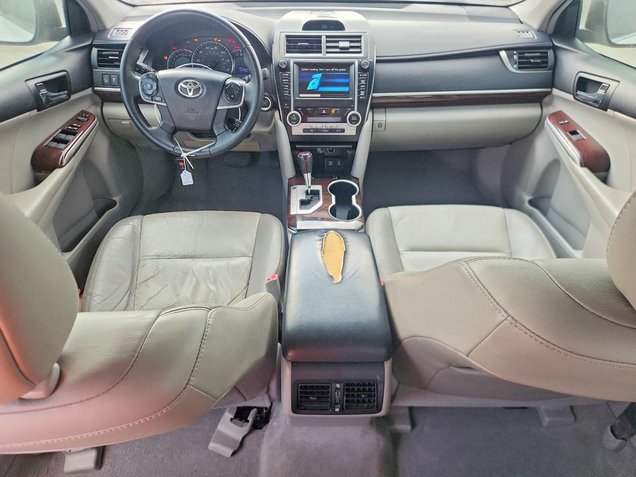 2012 TOYOTA CAMRY XLE V6 photo 8