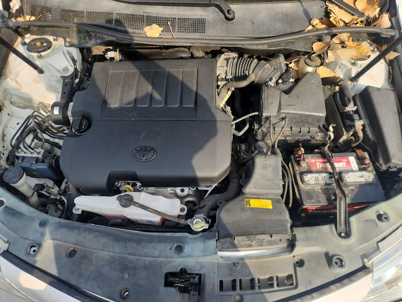 2012 TOYOTA CAMRY XLE V6 photo 11