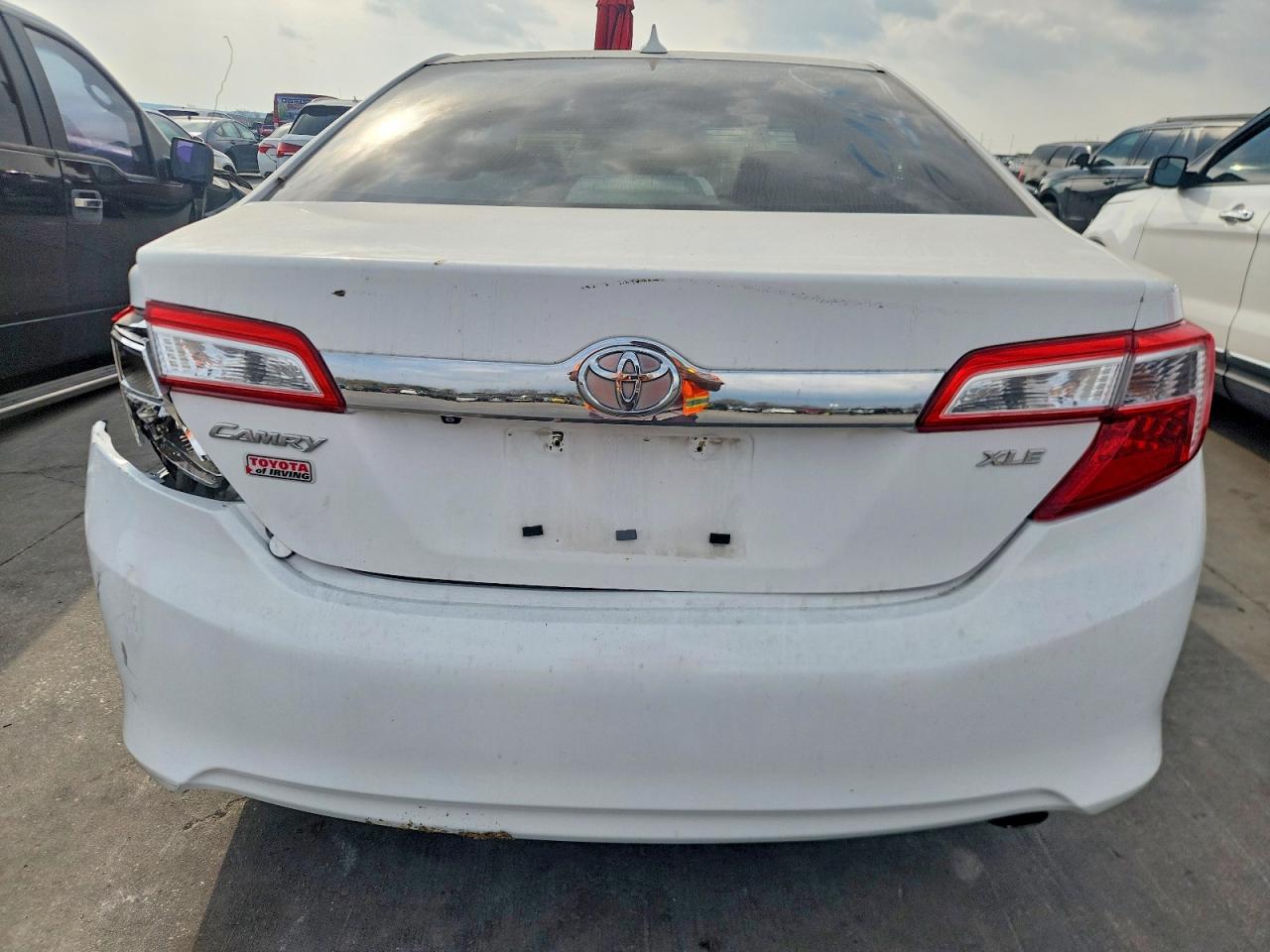 2012 TOYOTA CAMRY XLE V6 photo 6