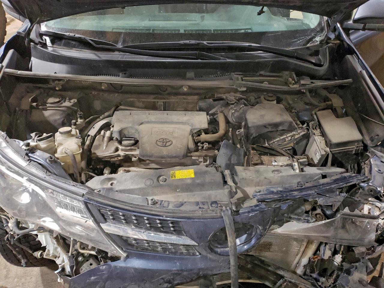 2014 TOYOTA RAV4 XLE photo 12
