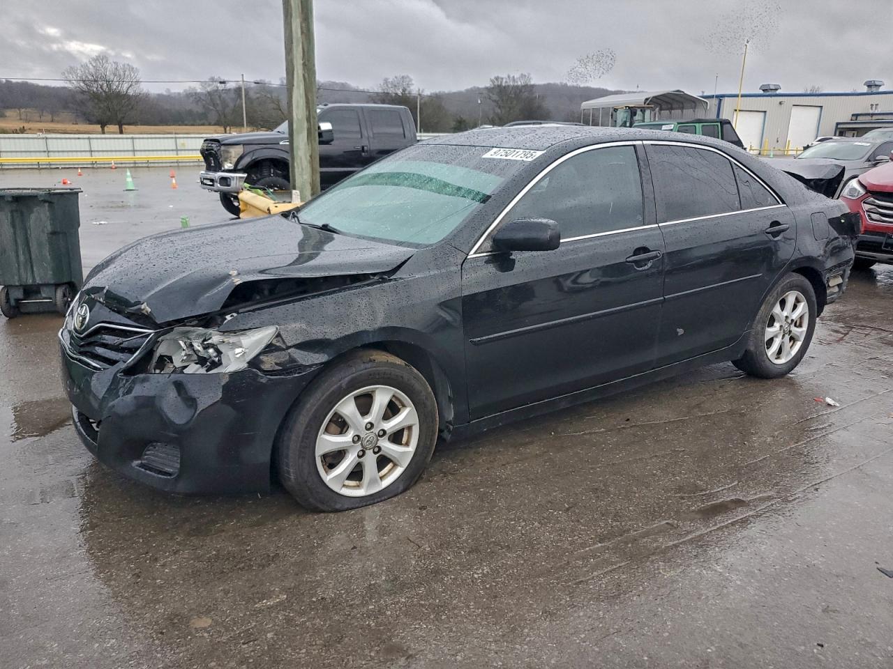 2011 TOYOTA CAMRY