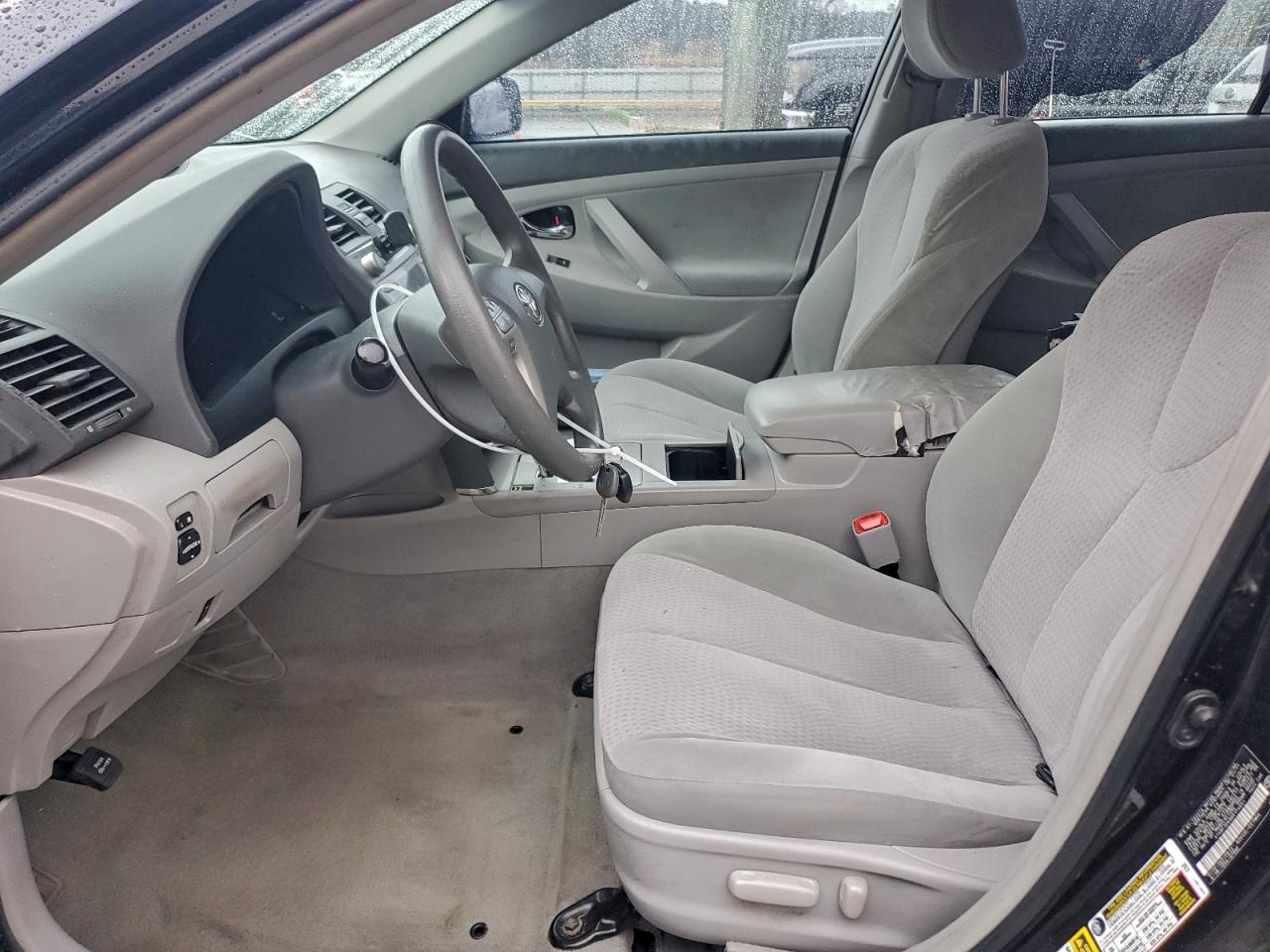 2011 TOYOTA CAMRY BASE photo 7