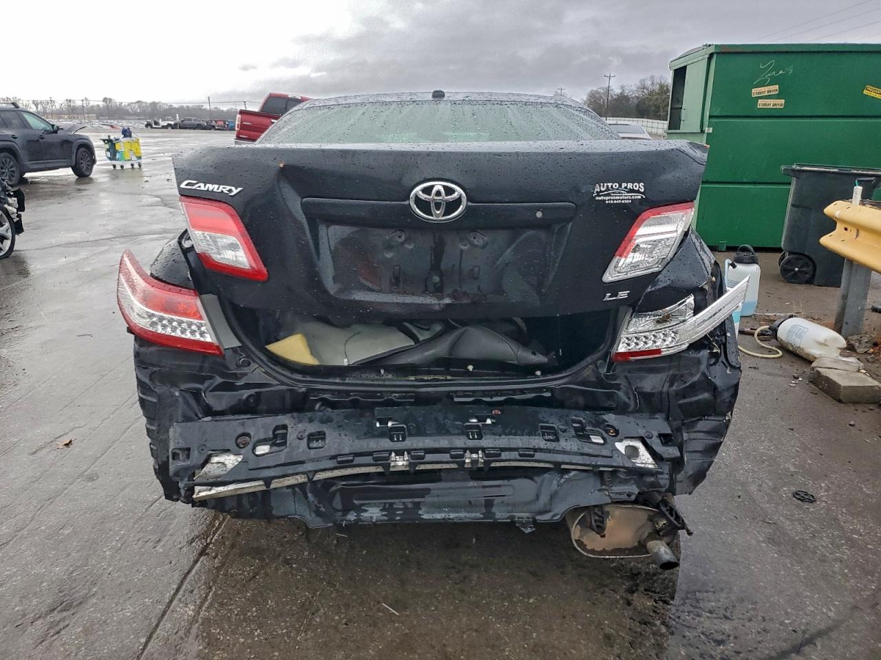 2011 TOYOTA CAMRY BASE photo 6