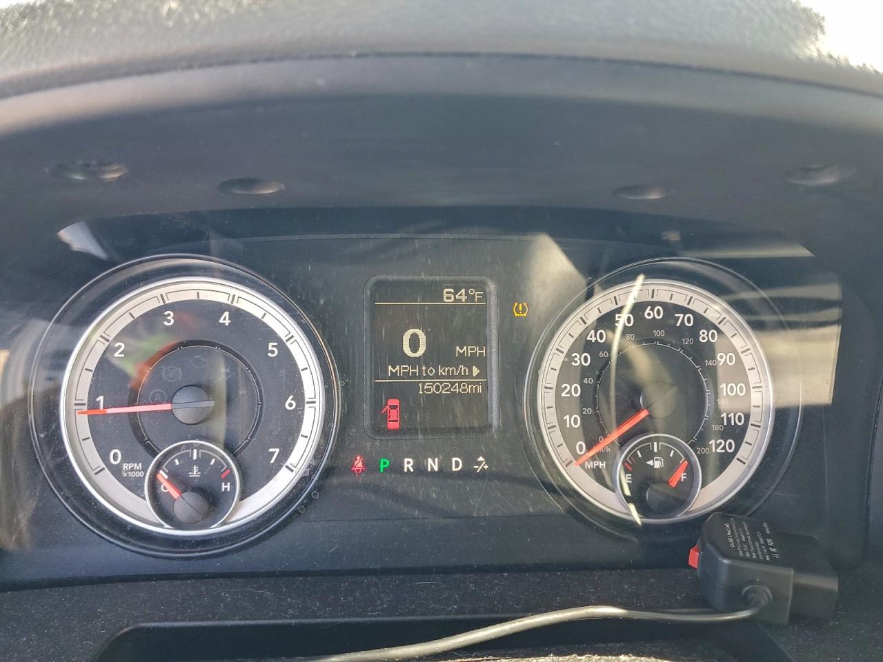 2014 RAM 1500 ST photo 9