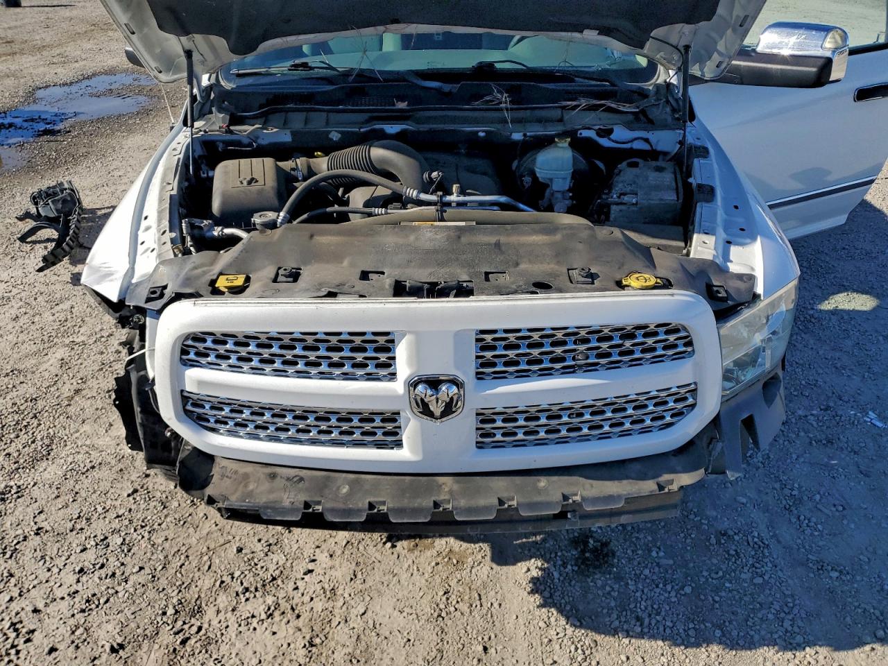 2014 RAM 1500 ST photo 11