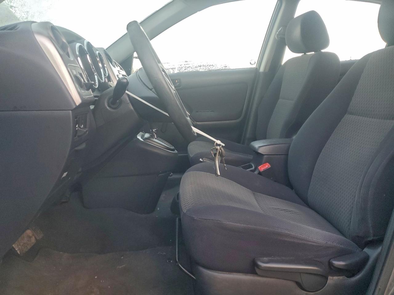 2006 TOYOTA COROLLA MATRIX XR photo 7