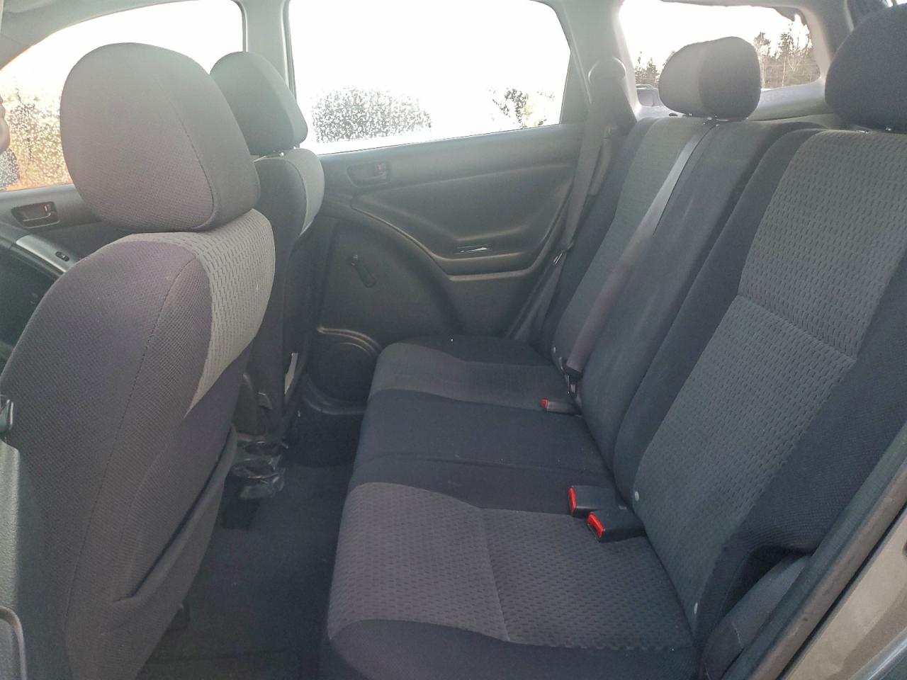 2006 TOYOTA COROLLA MATRIX XR photo 10