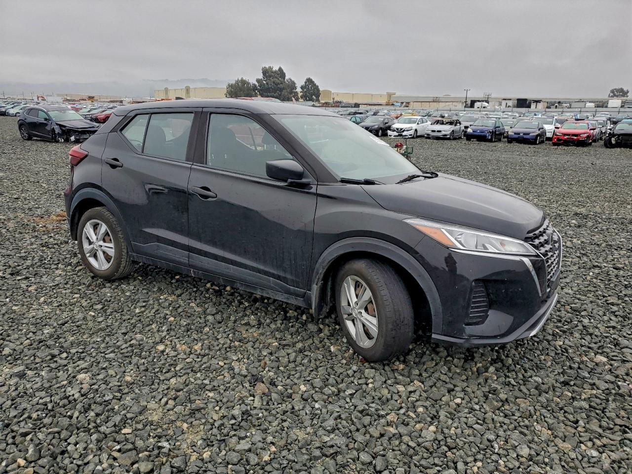 2021 NISSAN KICKS S photo 4
