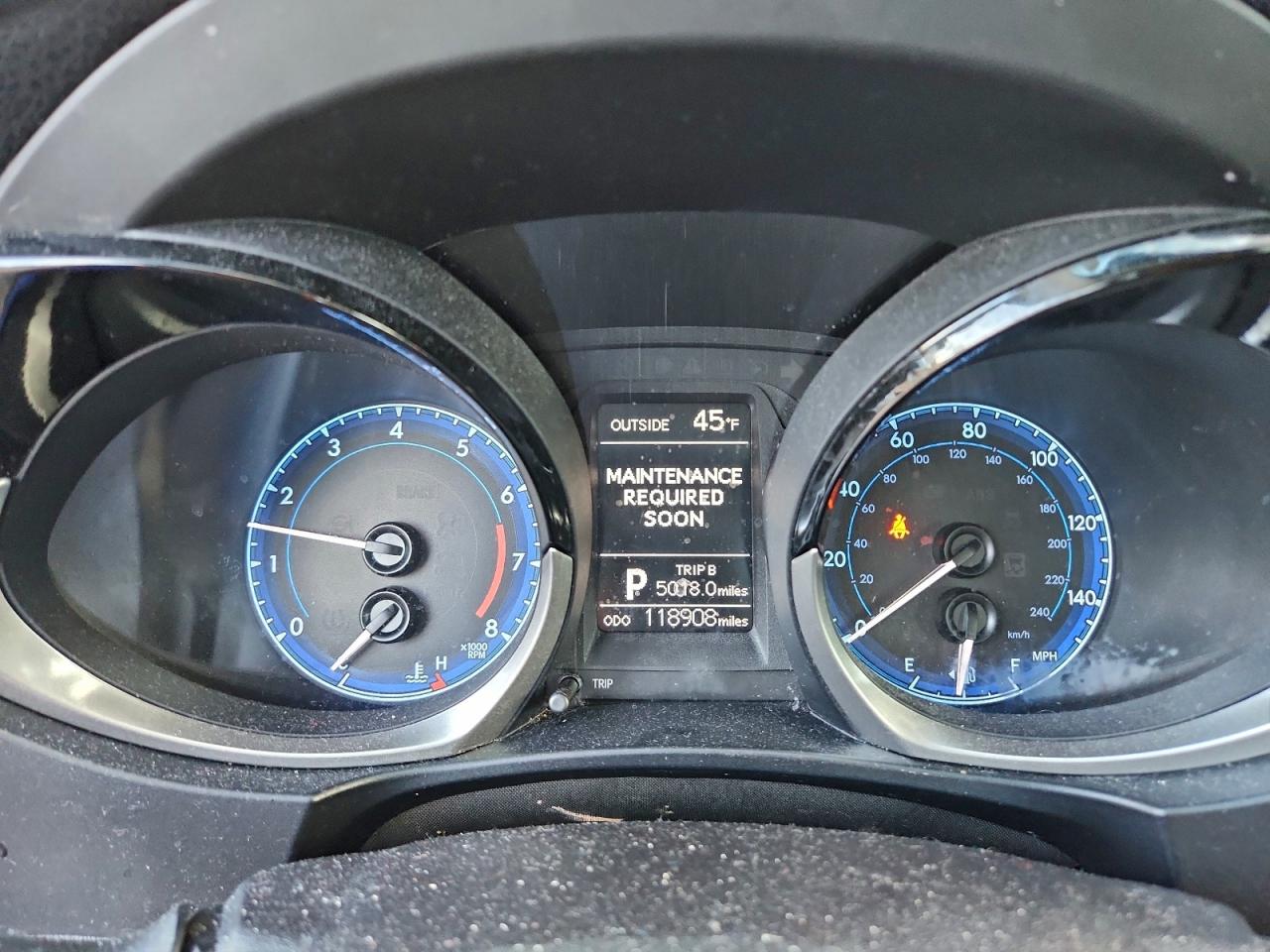 2015 TOYOTA COROLLA L photo 9
