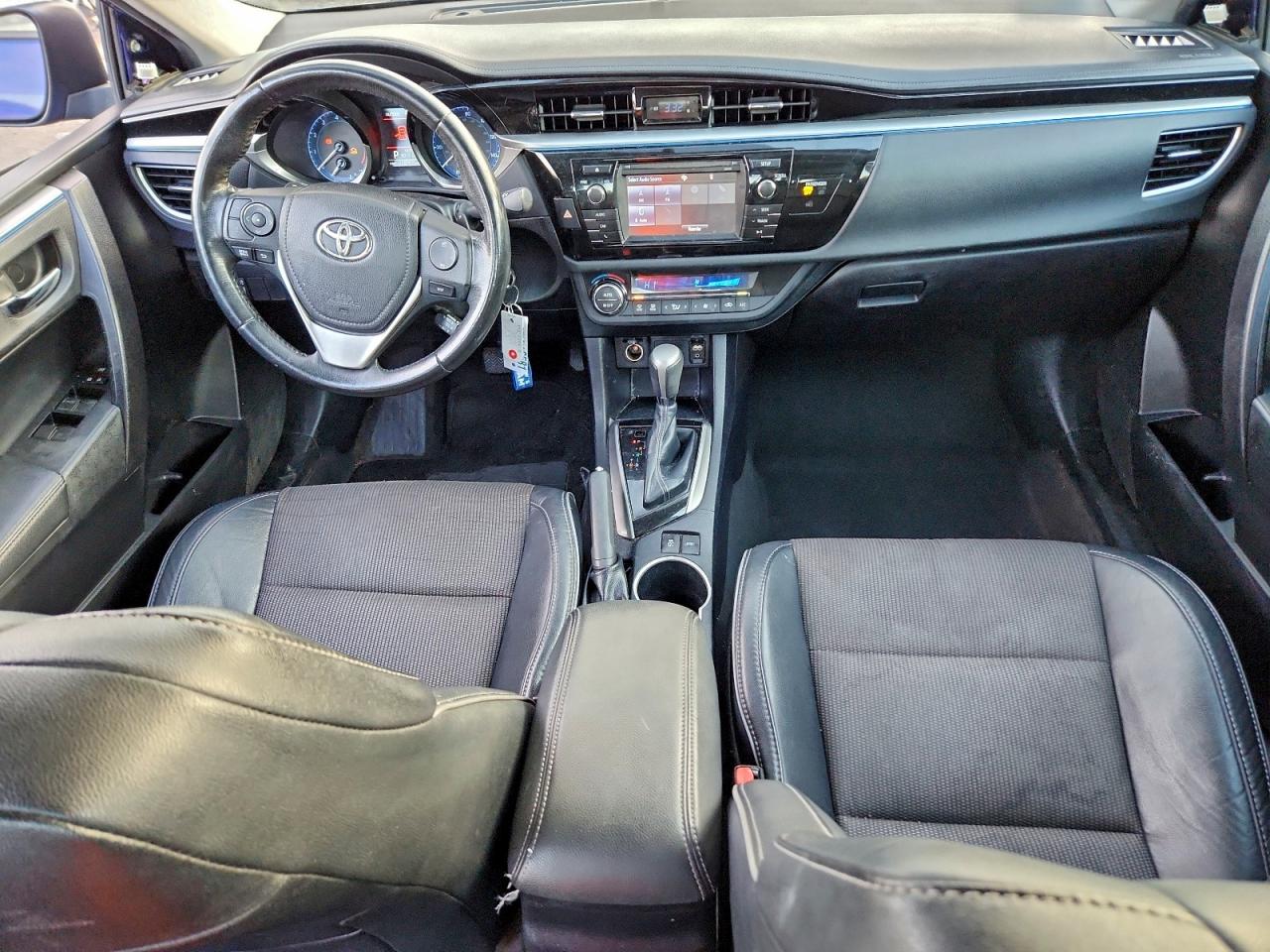 2015 TOYOTA COROLLA L photo 8