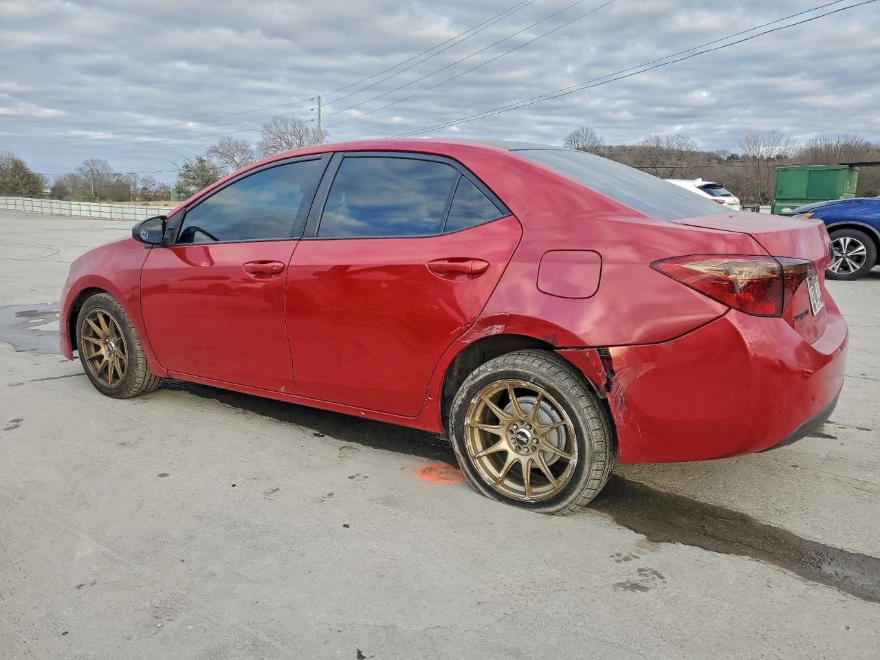 2018 TOYOTA COROLLA L photo 2