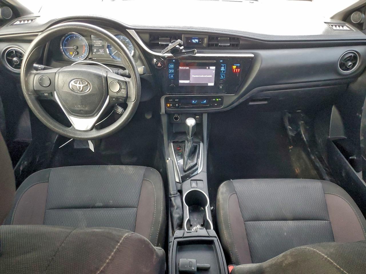 2018 TOYOTA COROLLA L photo 8