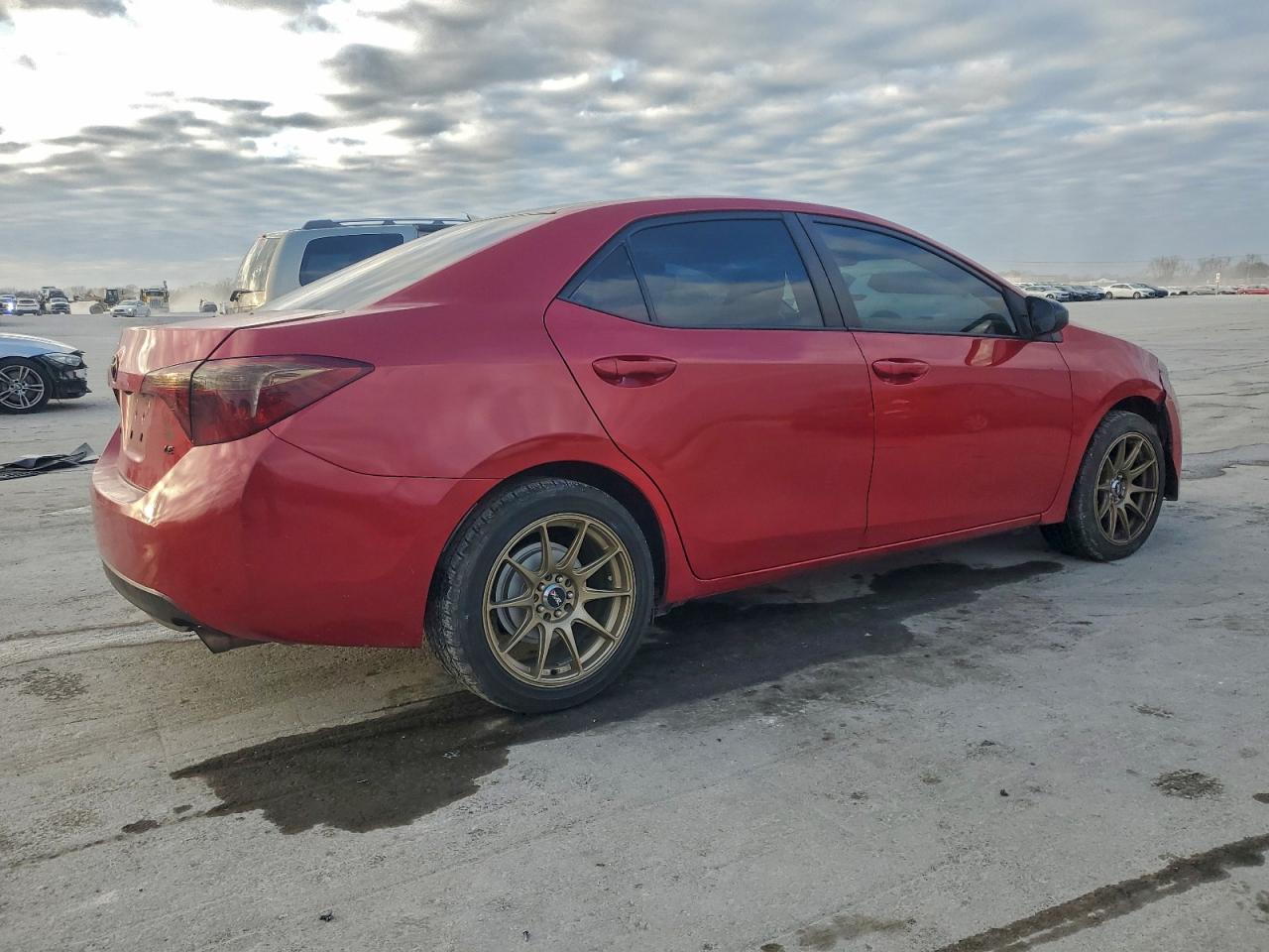 2018 TOYOTA COROLLA L photo 3