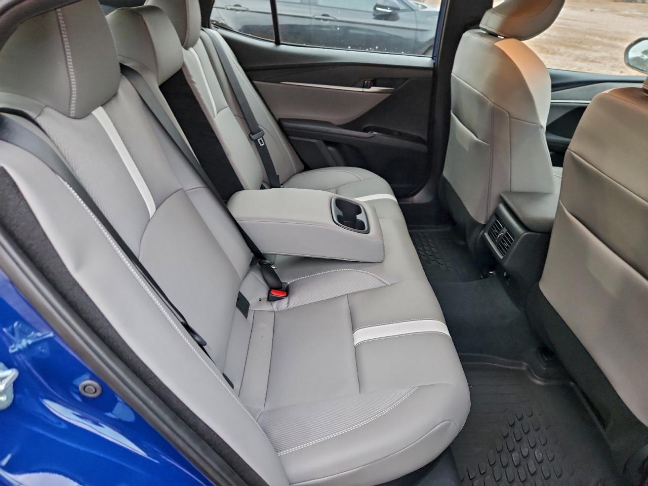 2025 TOYOTA CAMRY XSE photo 10