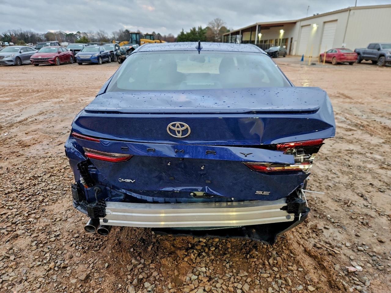 2025 TOYOTA CAMRY XSE photo 6
