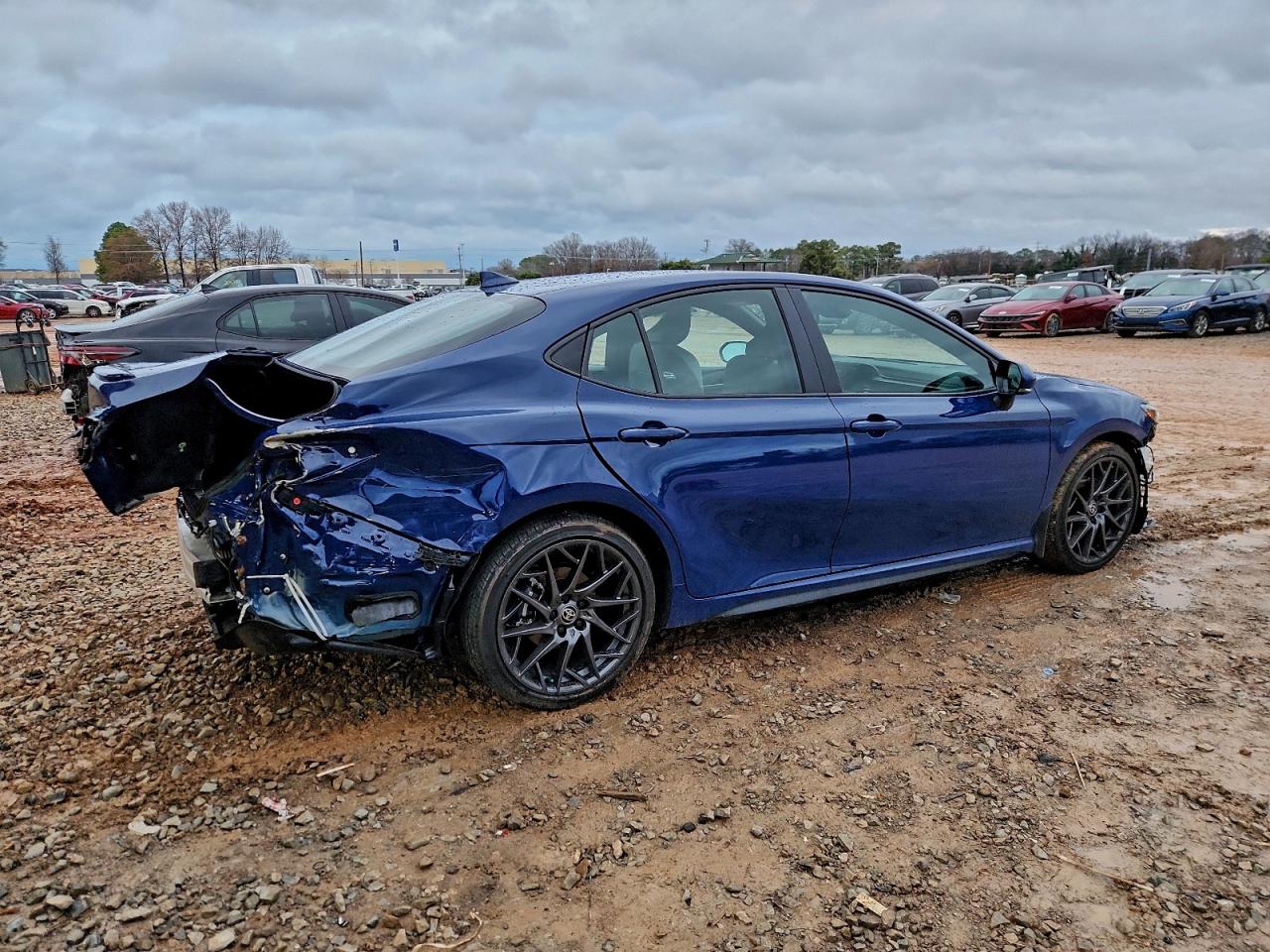 2025 TOYOTA CAMRY XSE photo 3