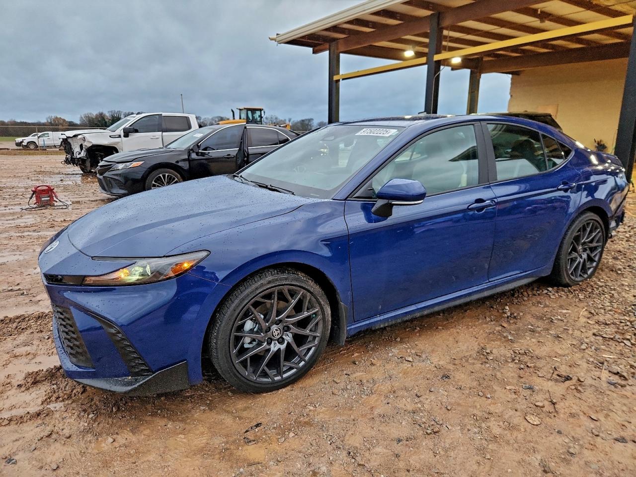 2025 TOYOTA CAMRY