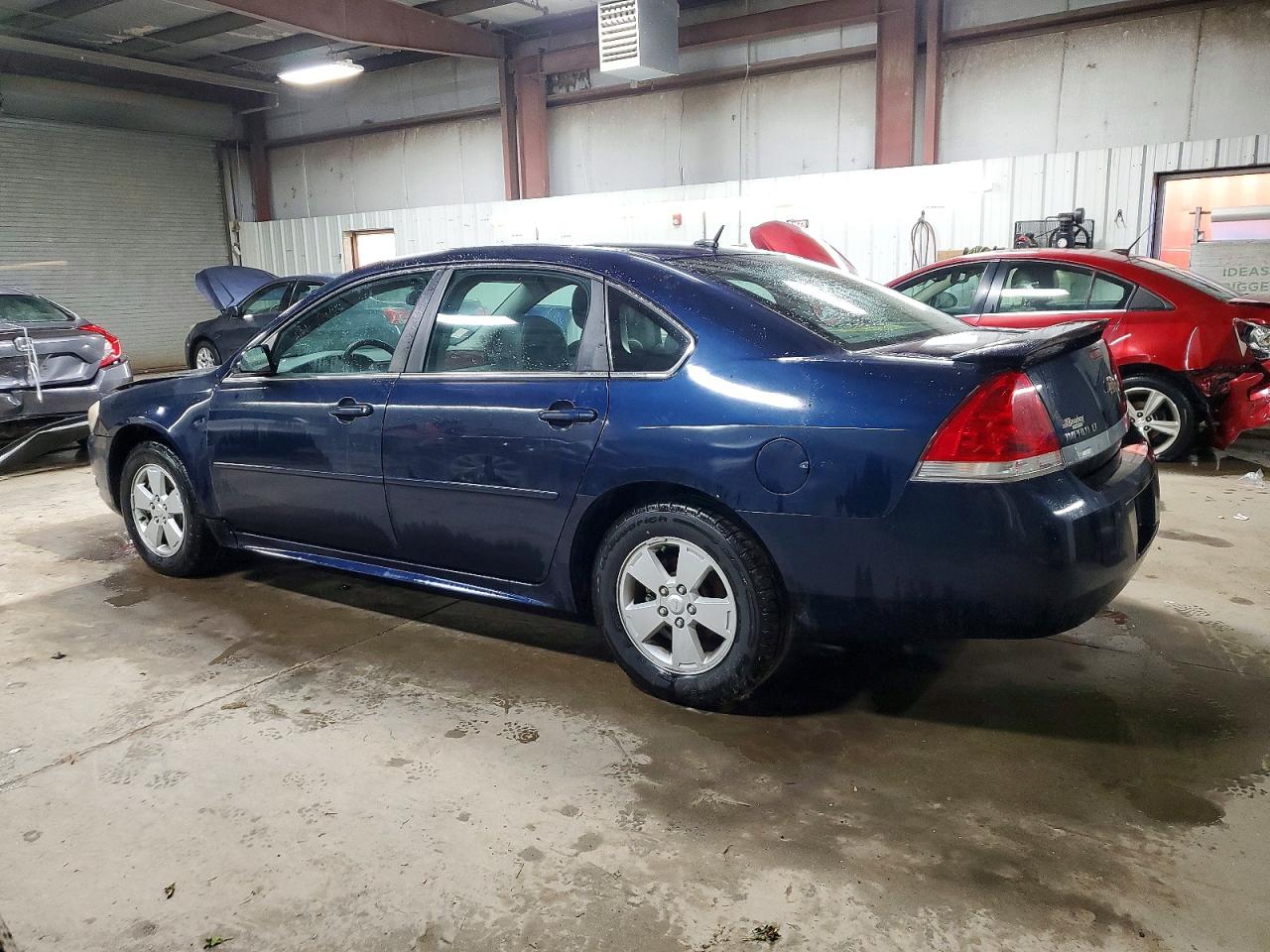 2010 CHEVROLET IMPALA LT photo 2