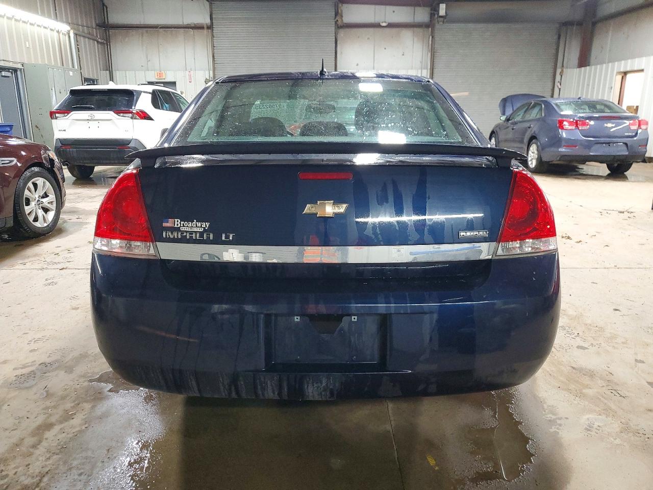 2010 CHEVROLET IMPALA LT photo 6