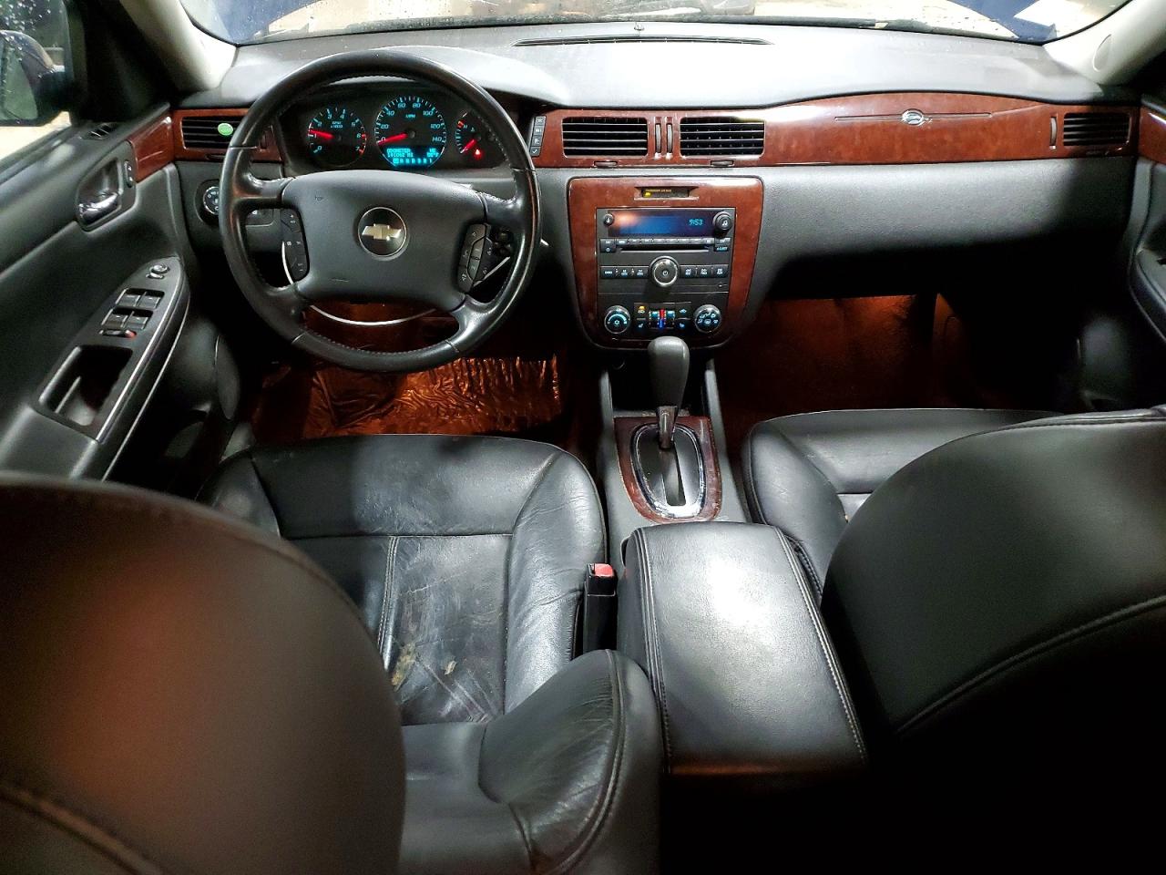 2010 CHEVROLET IMPALA LT photo 8