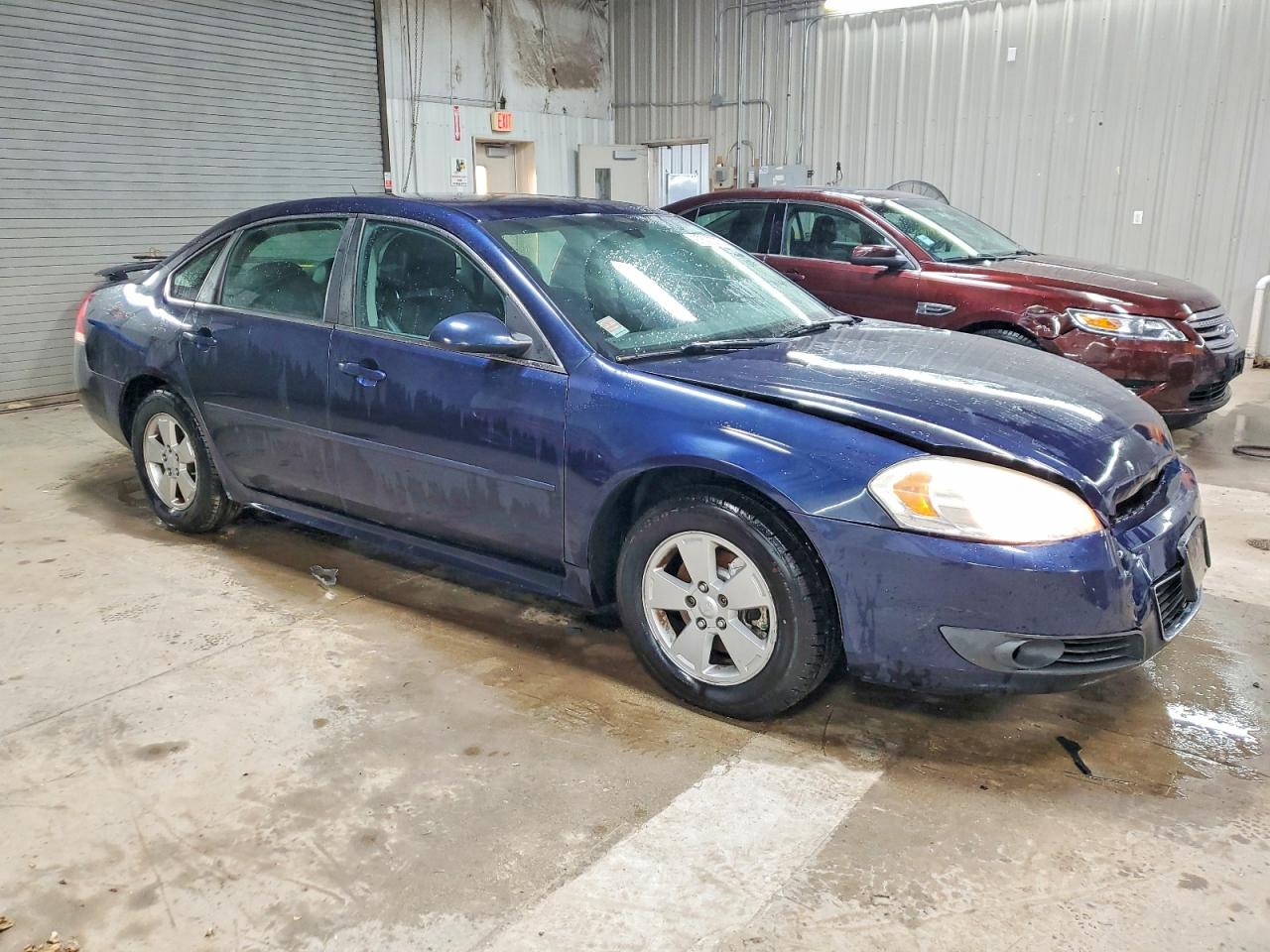 2010 CHEVROLET IMPALA LT photo 4