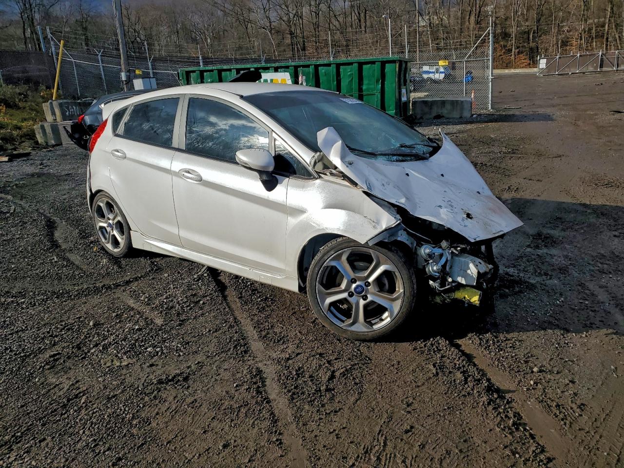 2016 FORD FIESTA ST photo 4