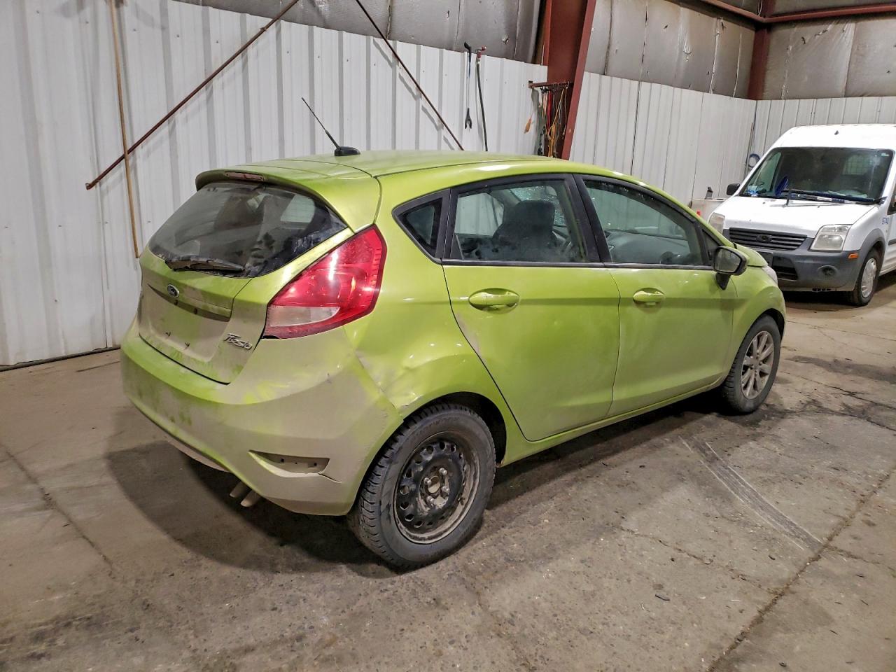2011 FORD FIESTA SE photo 3