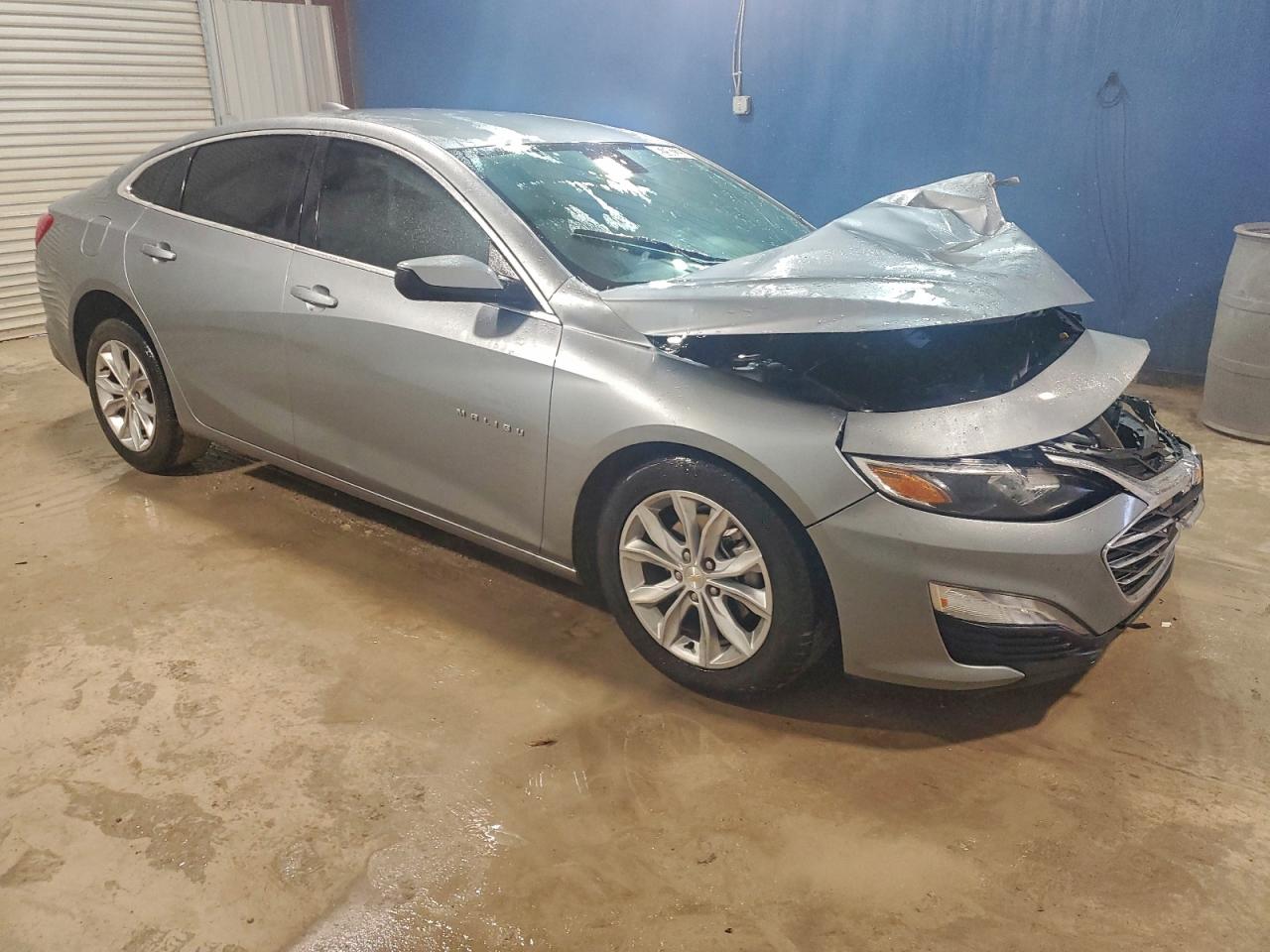 2025 CHEVROLET MALIBU LT photo 4