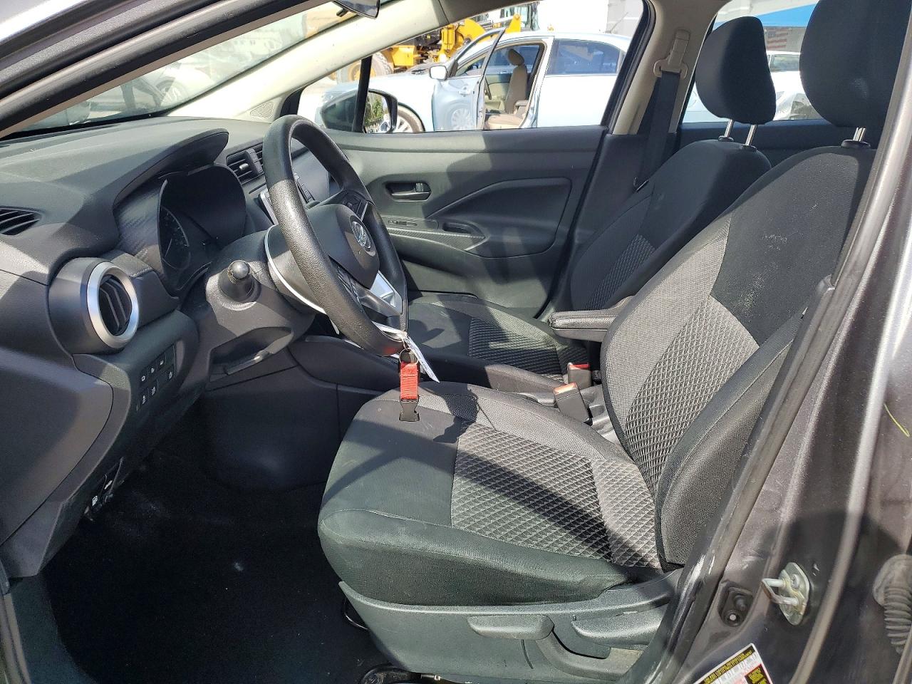 2020 NISSAN VERSA S photo 7