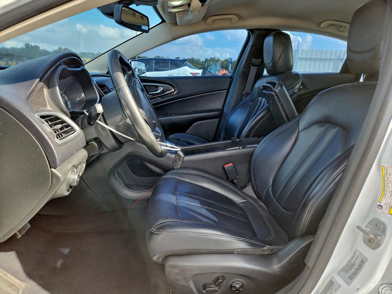 2015 CHRYSLER 200 C photo 7