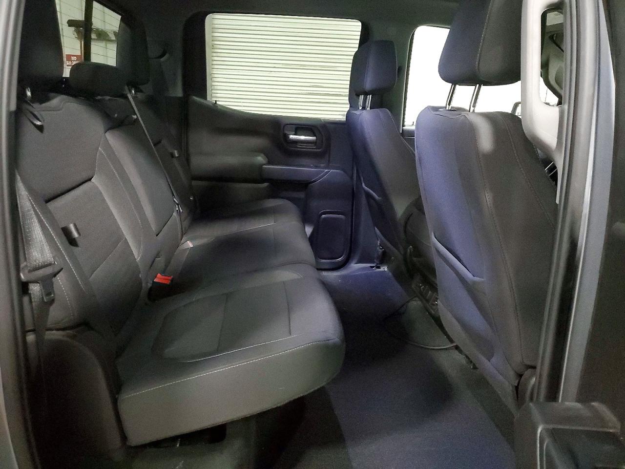 2020 CHEVROLET SILVERADO K1500 LT photo 10